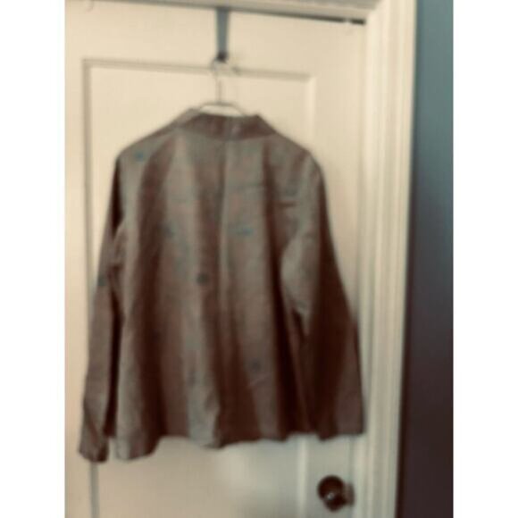 D&co denim & co. XL tan shacket top with blue embroidery and beading - Picture 3 of 5